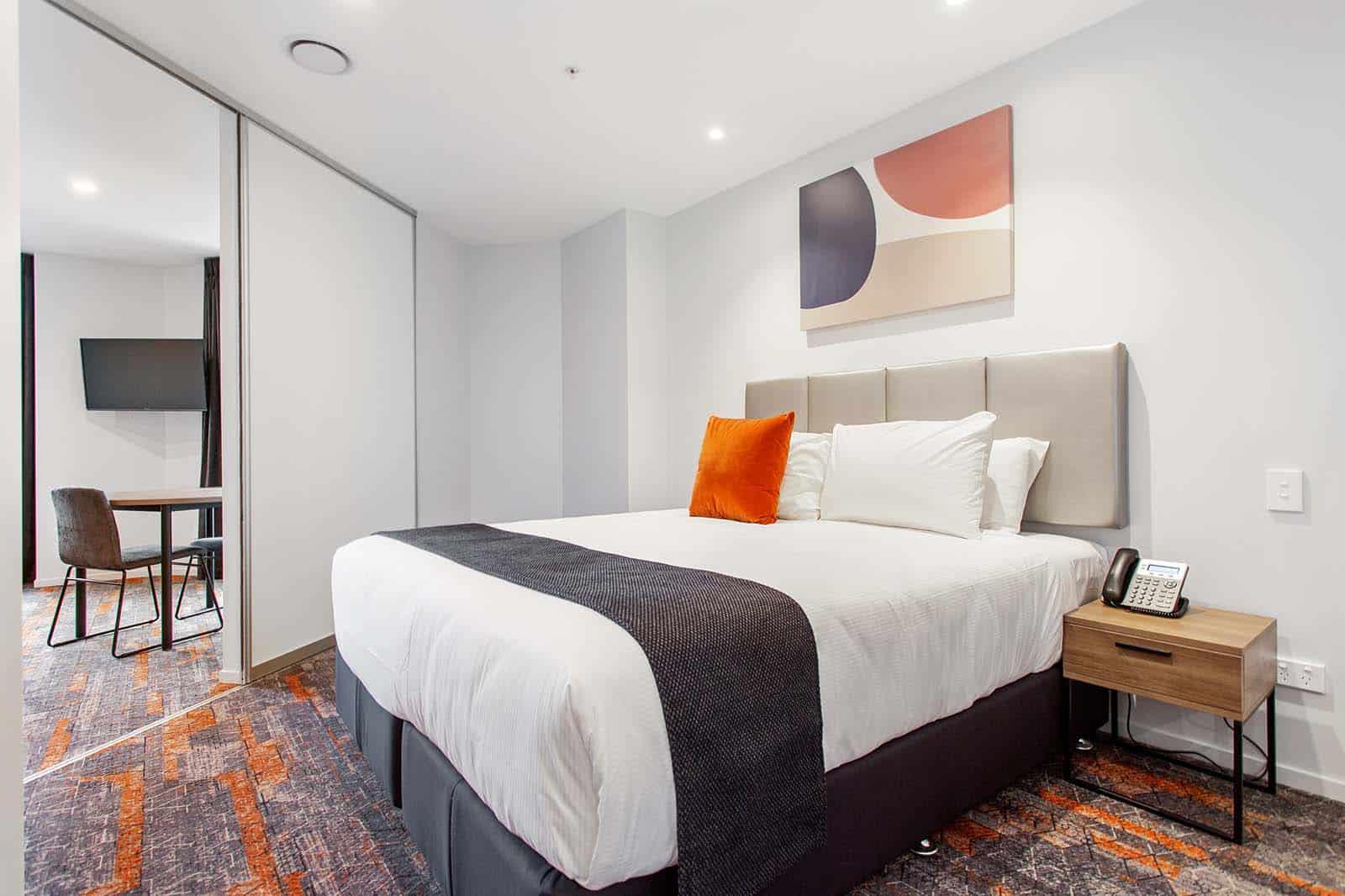 Ramada By Wyndham Newmarket Auckland Exterior foto